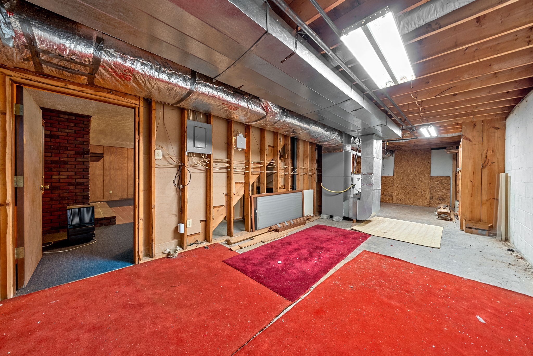 3058 Cox Mill Road Hopkinsville, KY 42240 - Photo 51 of 60 a view of an empty room with a balcony