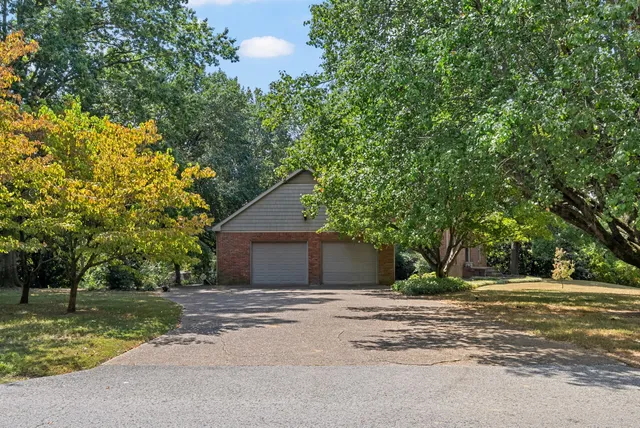 $368,000 | 3058 Cox Mill Road, Hopkinsville, KY 42240