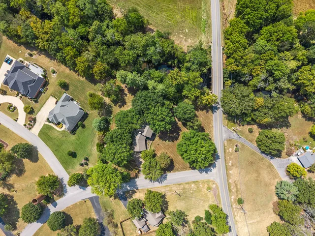 $368,000 | 3058 Cox Mill Road, Hopkinsville, KY 42240