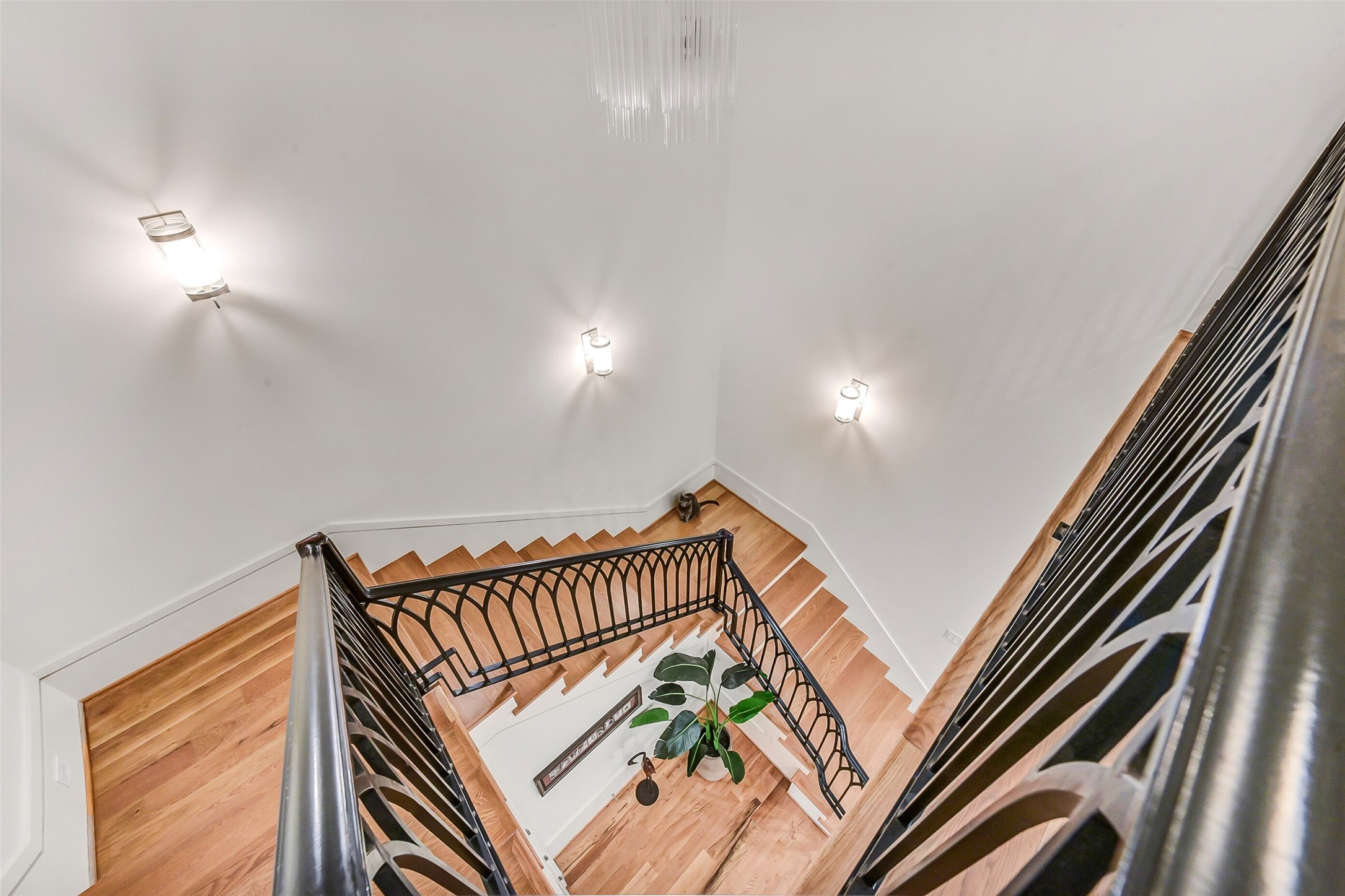 2205 Goldsmith Street Houston, TX 77030 - Photo 12 of 44 a view of a balcony