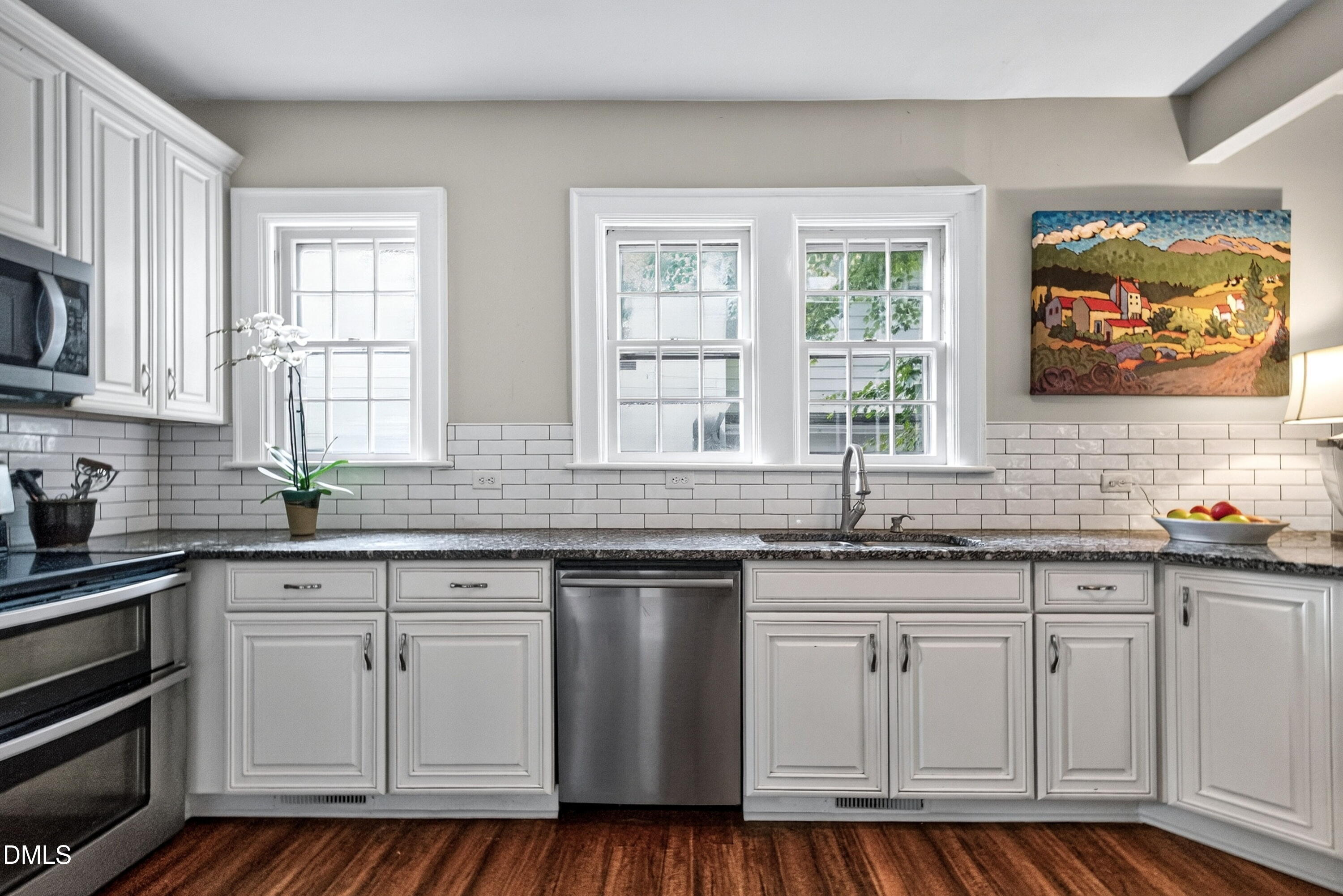306 Hillcrest Road Raleigh, NC 27605 - Photo 13 of 27 virtual-tour-158496-photo-17816419594049