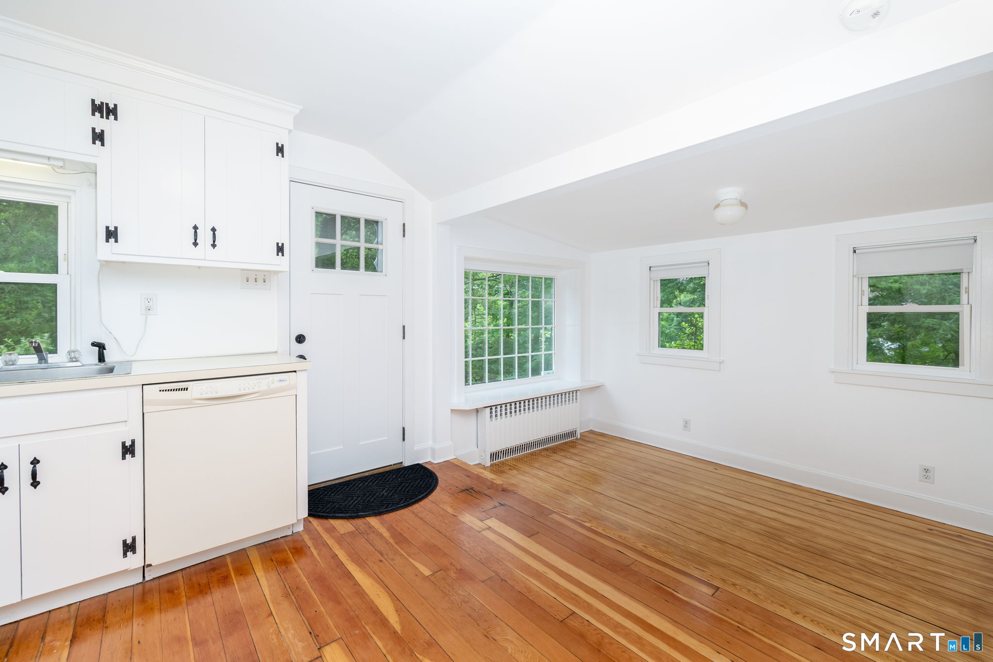 400 Thomaston Road Watertown, CT 06795 - Photo 11 of 25