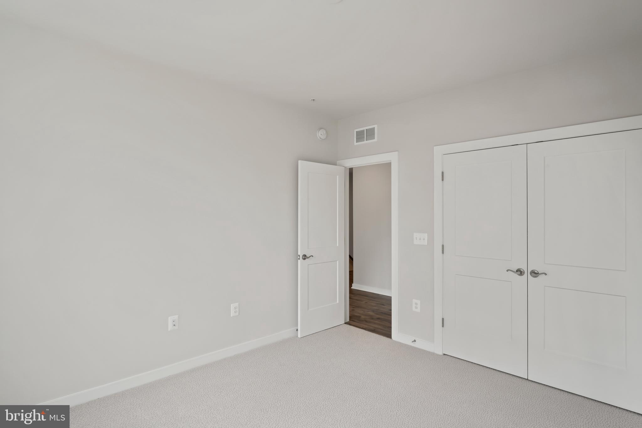 20364 Newfoundland Square Ashburn, VA 20147 - Photo 44 of 68 a view of an empty room