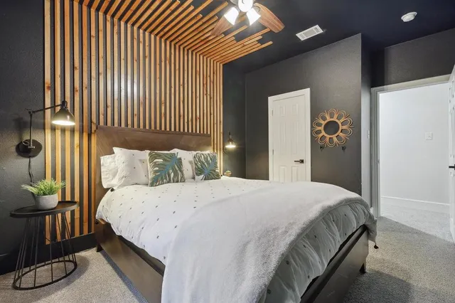 $650,000 | 223 Oklahoma Avenue, Pottsboro, TX 75076