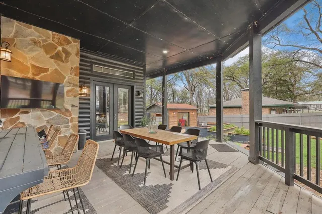 $650,000 | 223 Oklahoma Avenue, Pottsboro, TX 75076