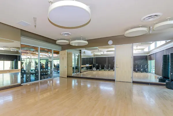 $4,600 | 3607 East Salter Drive, Phoenix, AZ 85050