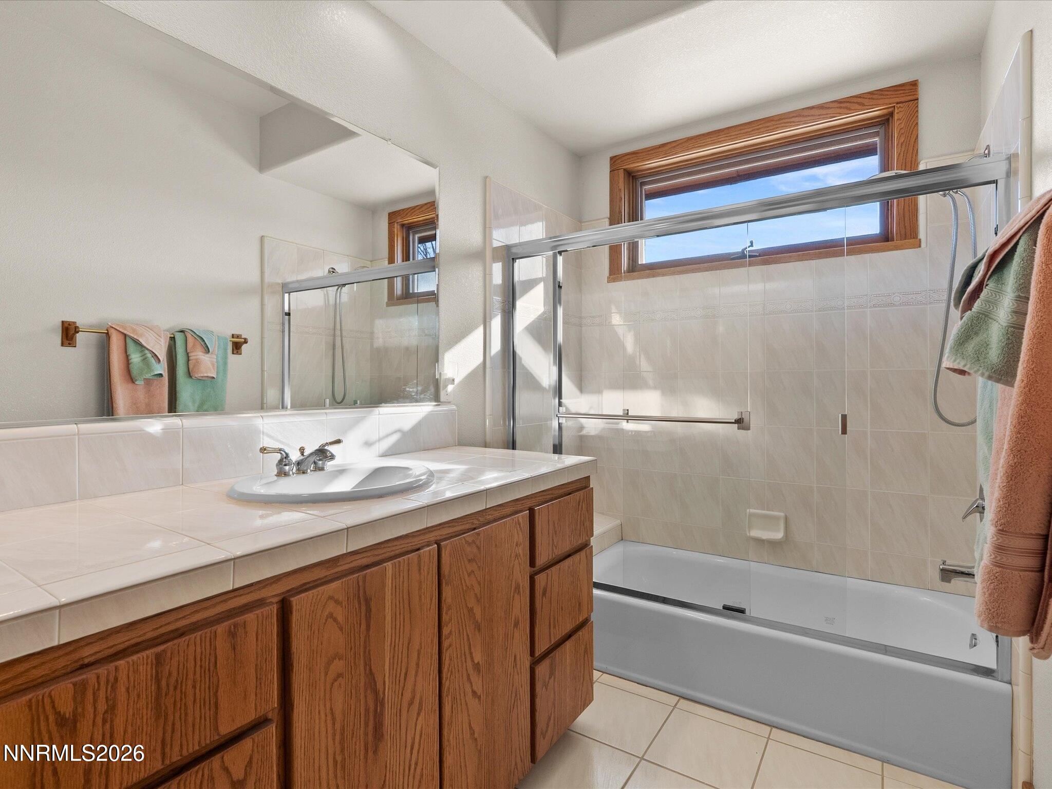 1591 Lombardy Road Gardnerville, NV 89410 - Photo 41 of 92 Guest Bathroom