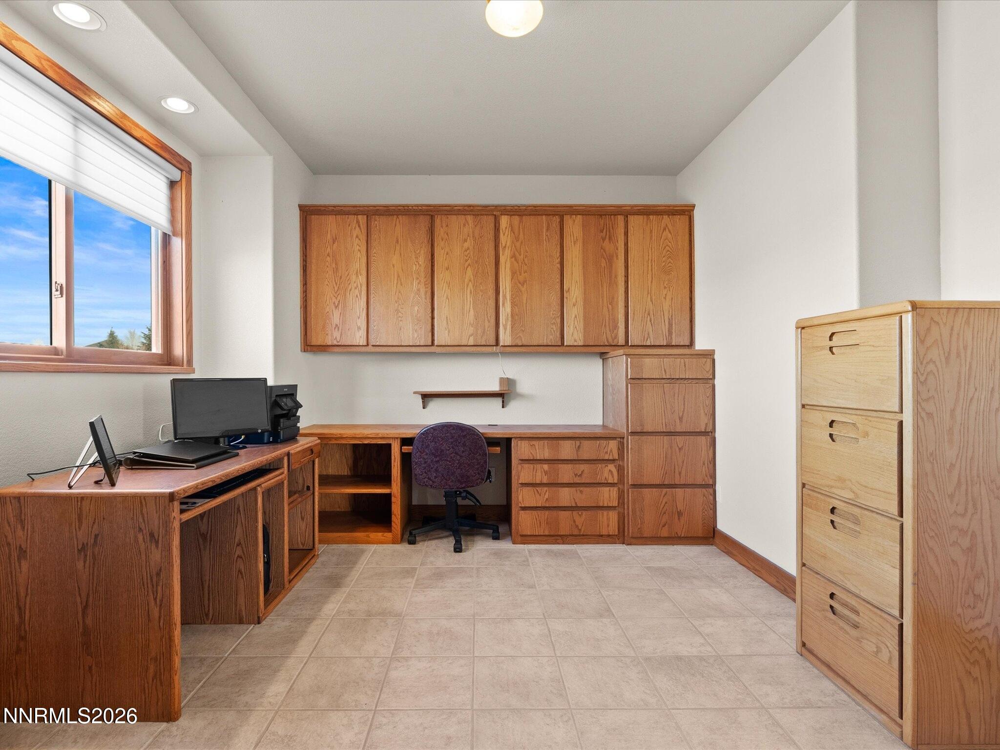 1591 Lombardy Road Gardnerville, NV 89410 - Photo 44 of 92 Office