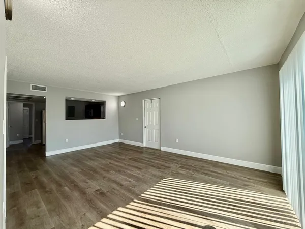 $2,350 | 708 Southwest 81st Avenue, Unit 5A, North Lauderdale, FL 33068