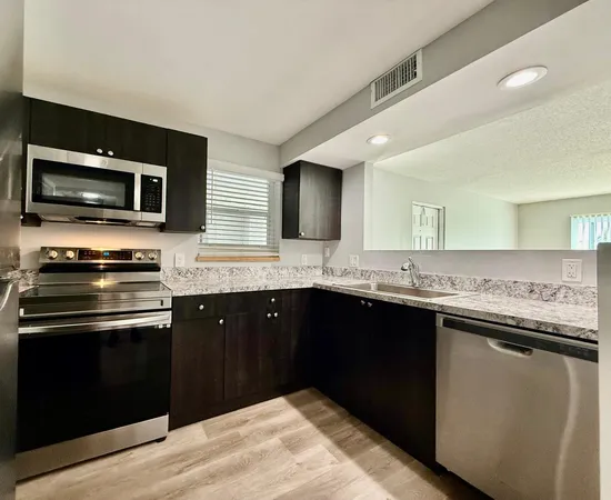 $2,350 | 708 Southwest 81st Avenue, Unit 5A, North Lauderdale, FL 33068