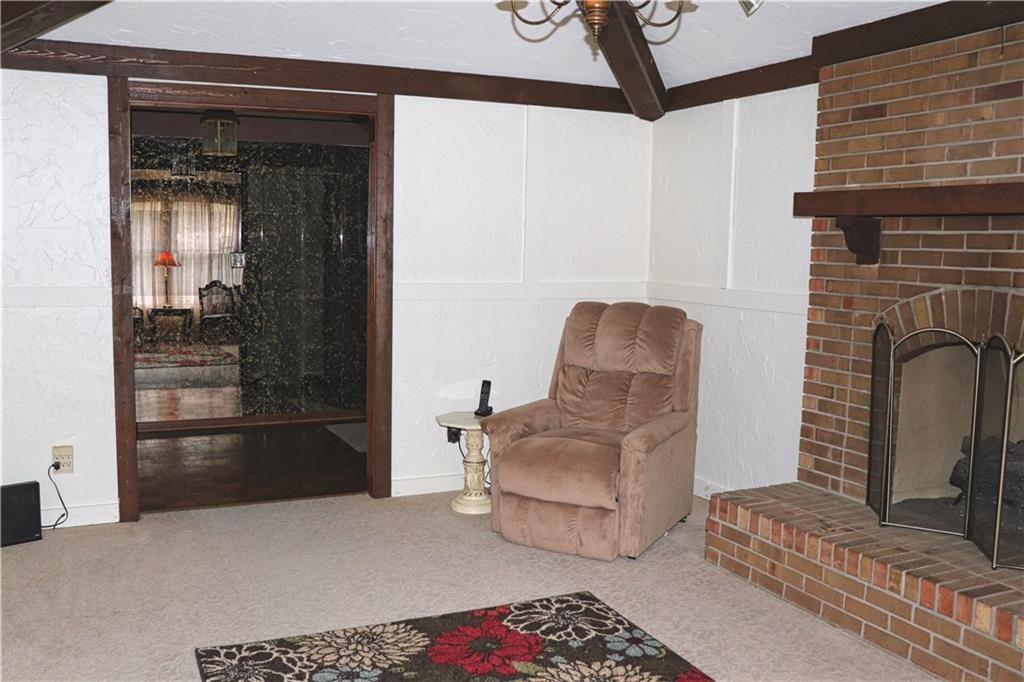 8836 Winding Ridge Road Indianapolis, IN 46217 - Photo 3 of 18 Gallery Image 3