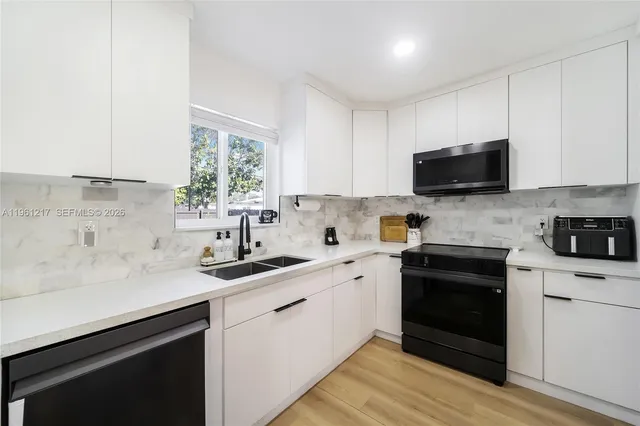 $1,295,000 | 45 Northeast 124th Terrace, North Miami, FL 33161