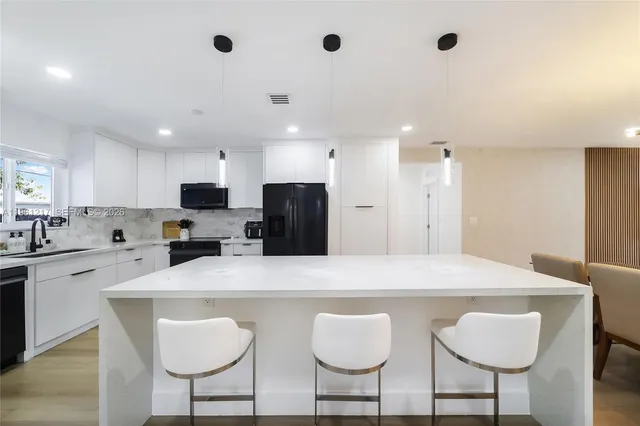 $1,295,000 | 45 Northeast 124th Terrace, North Miami, FL 33161