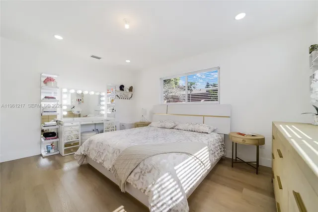 $1,295,000 | 45 Northeast 124th Terrace, North Miami, FL 33161