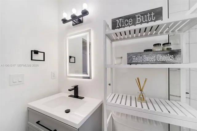 $1,295,000 | 45 Northeast 124th Terrace, North Miami, FL 33161