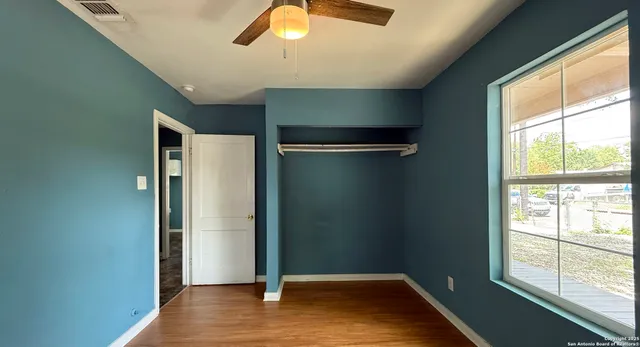 $900 | 520 West Mayfield Boulevard, Unit 1, San Antonio, TX 78211