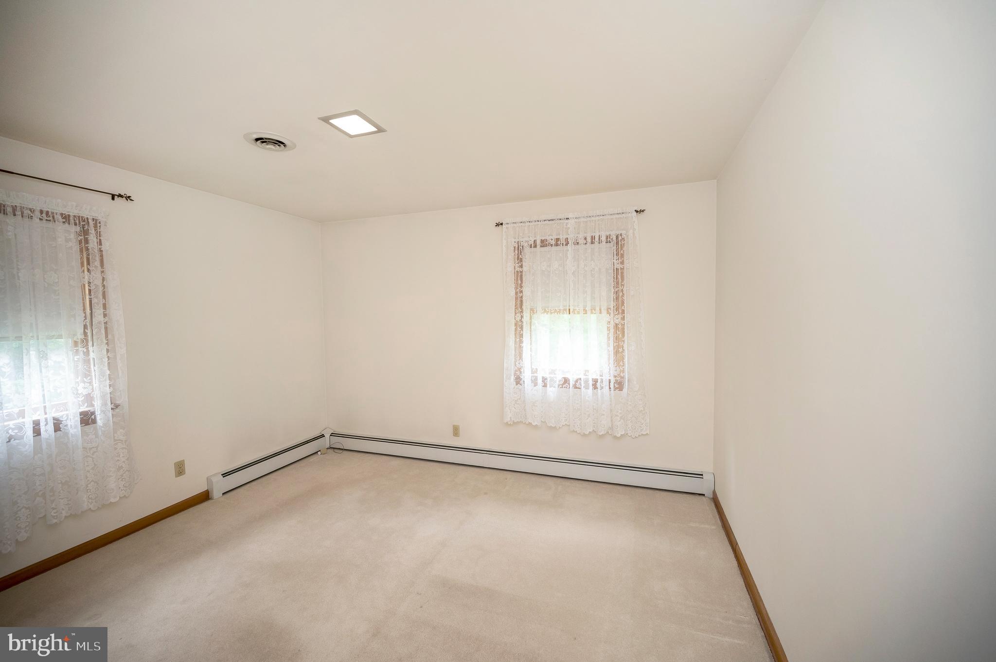 857 Mountain View Road Fredericksburg, VA 22406 - Photo 24 of 43 Primary bedroom
