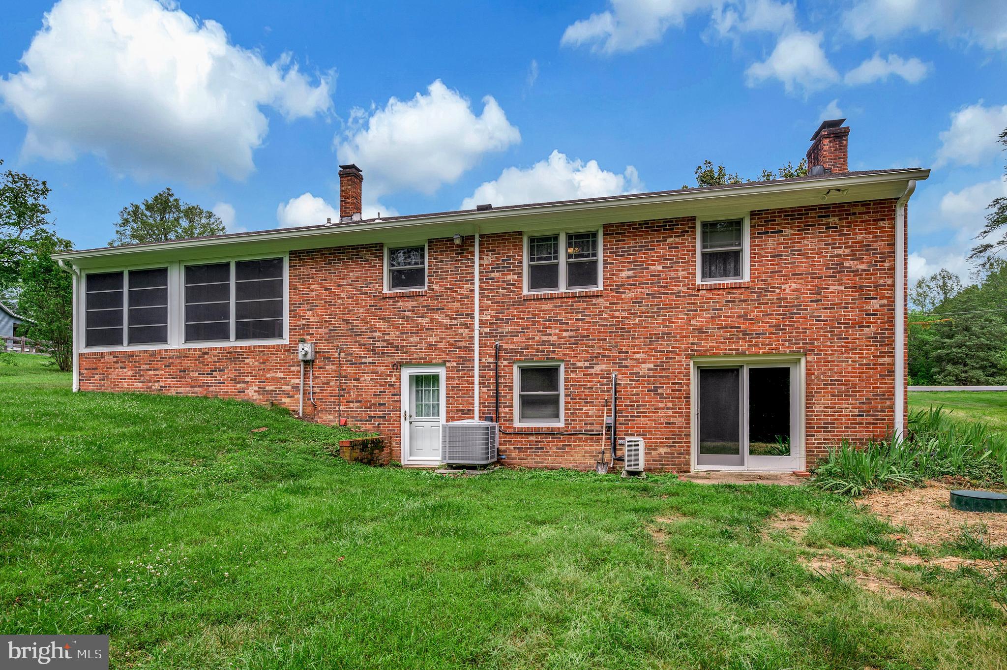 857 Mountain View Road Fredericksburg, VA 22406 - Photo 39 of 43 back side of home