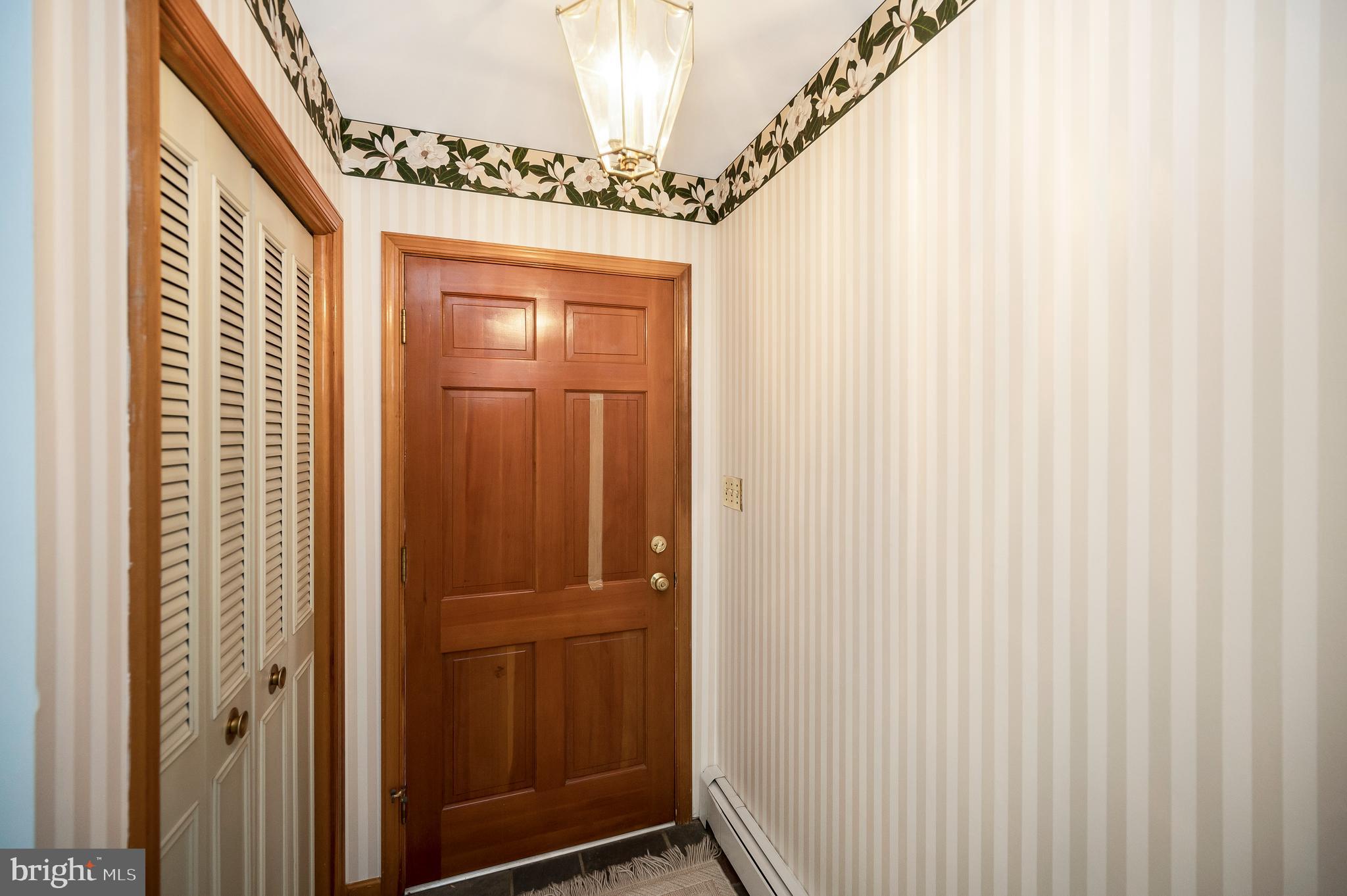 857 Mountain View Road Fredericksburg, VA 22406 - Photo 5 of 43 foyer with slate floor