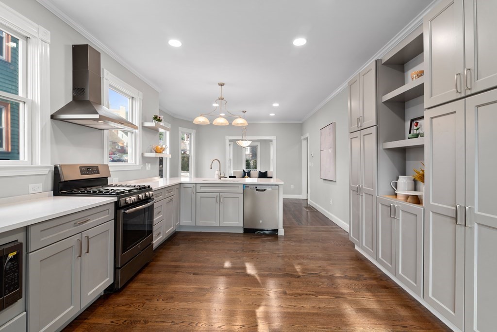 26 Asticou Road, Unit 1 Boston, MA 02130 - Photo 10 of 42 Gallery Image 10