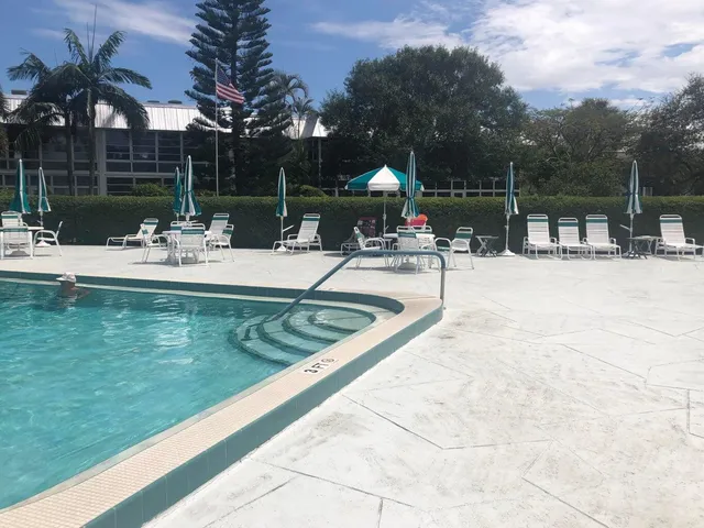 $1,800 | 2929 Southeast Ocean Boulevard, Unit 1417, Stuart, FL 34996