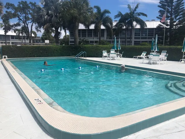 $1,800 | 2929 Southeast Ocean Boulevard, Unit 1417, Stuart, FL 34996