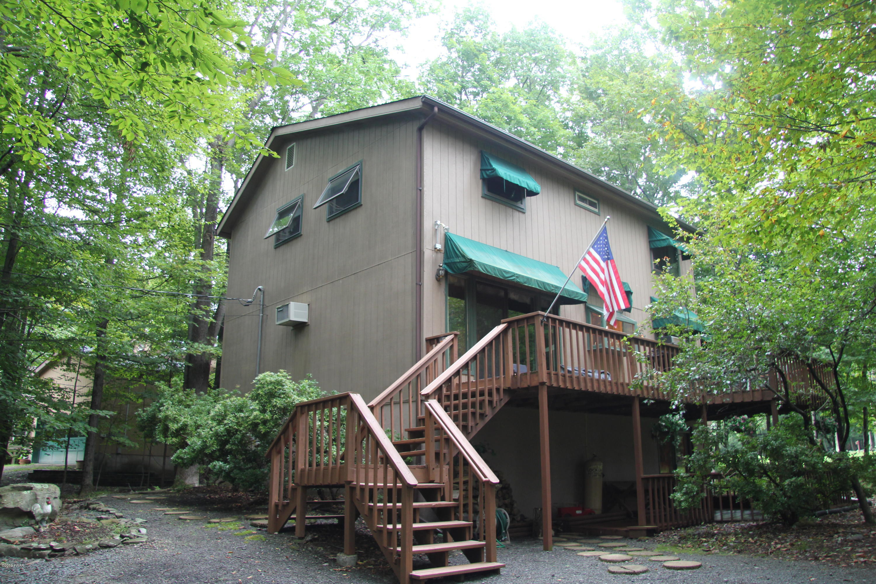 4006 Par Drive Lake Ariel, PA 18436 - Photo 2 of 29