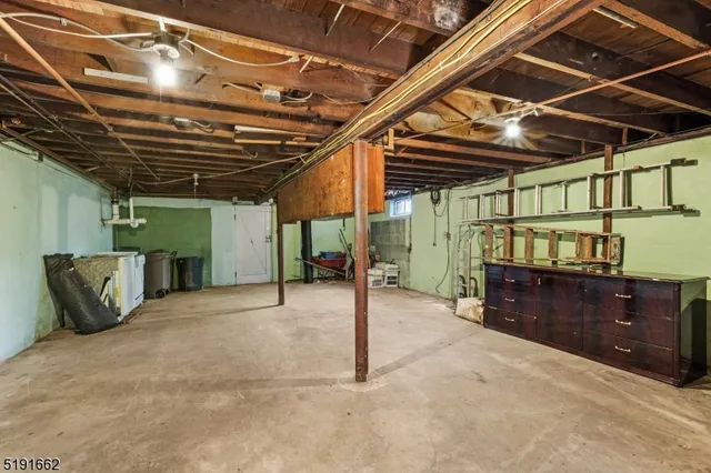 a view of a ceiling room