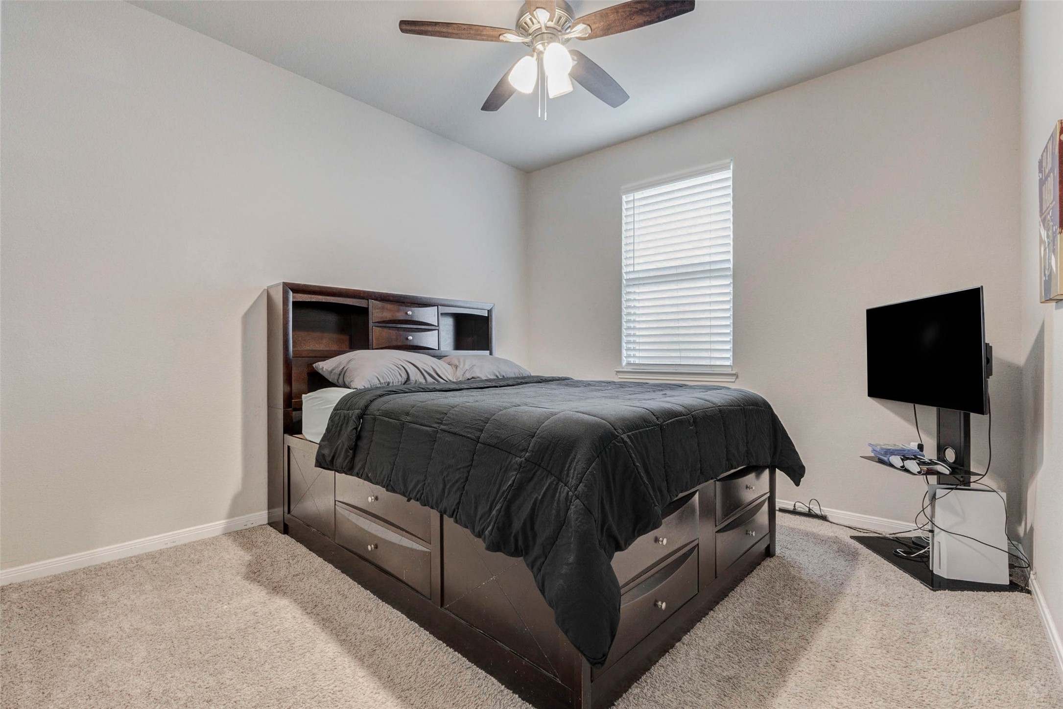 8623 Green Paseo Place Rosenberg, TX 77469 - Photo 13 of 15 Bedroom 3