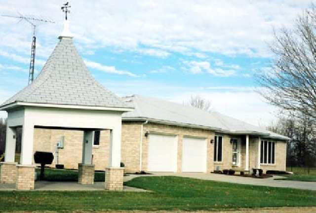 12361 South Old Road Muncie, IN 47302 - Photo 2 of 4