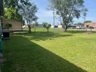 1029 North Chenango Street Angleton, TX 77515 - Photo 7 of 8 Gallery Image 7