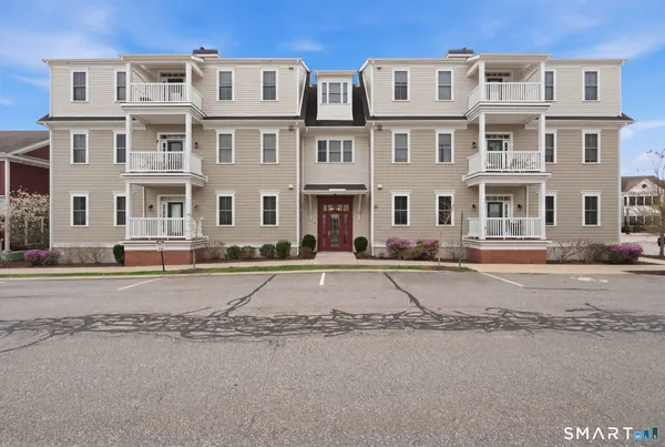 $425,000 | 8 Sherwood Street, Unit 51B, Mansfield, CT 06268