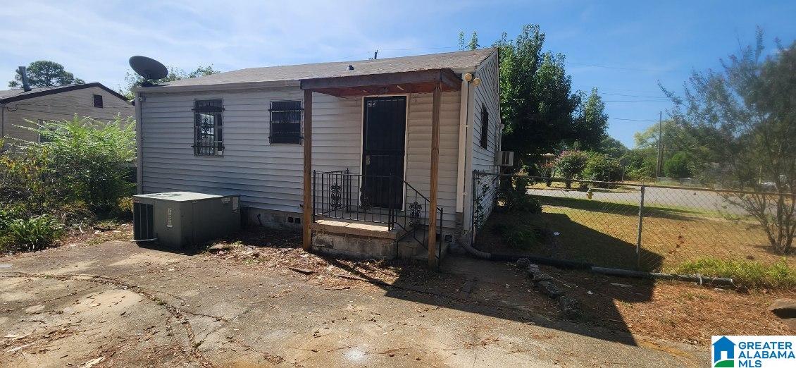601 19th Street Southwest Birmingham, AL 35211 - Photo 2 of 5