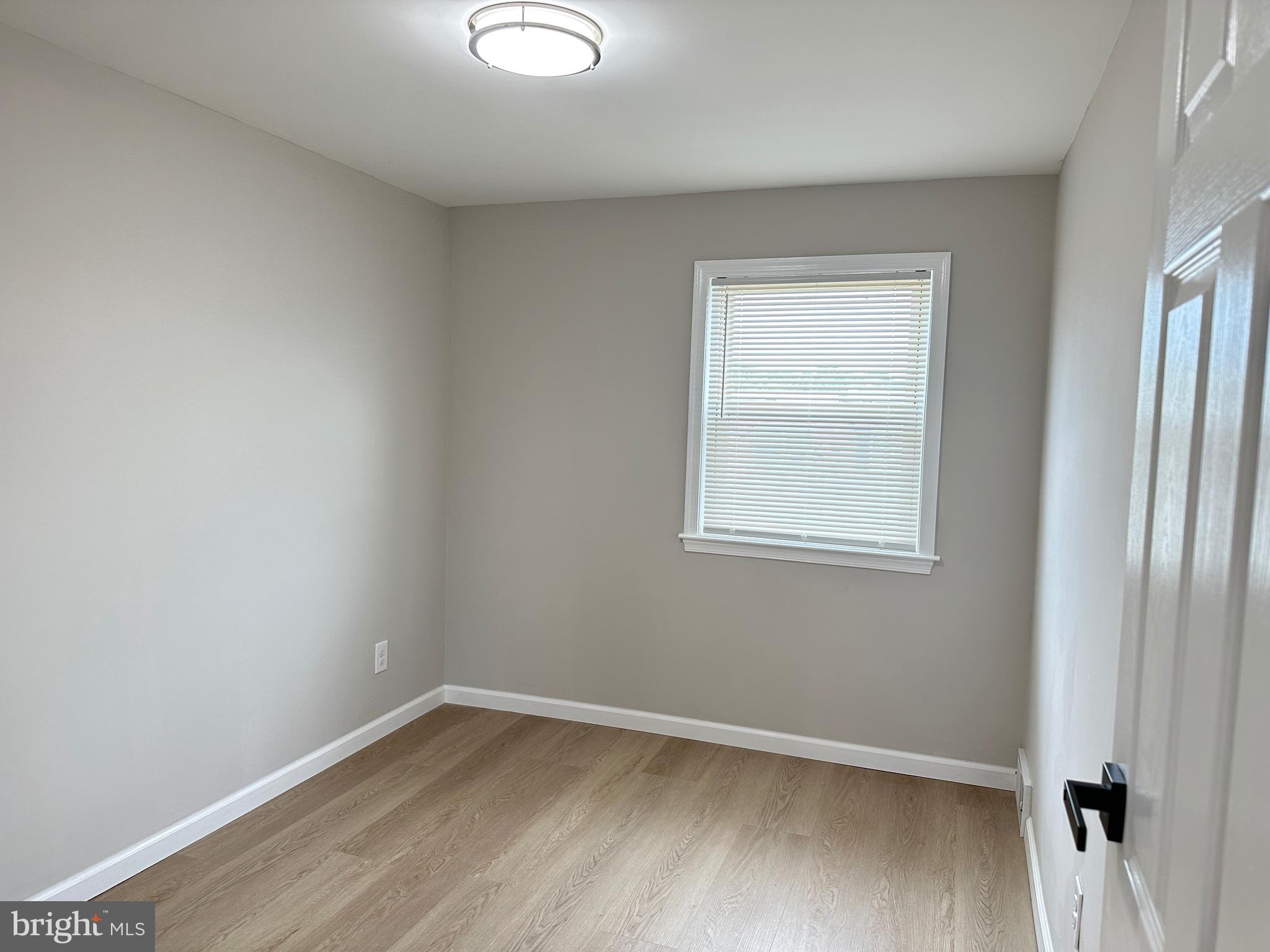 12737 Medford Road Philadelphia, PA 19154 - Photo 16 of 25 Gallery Image 16