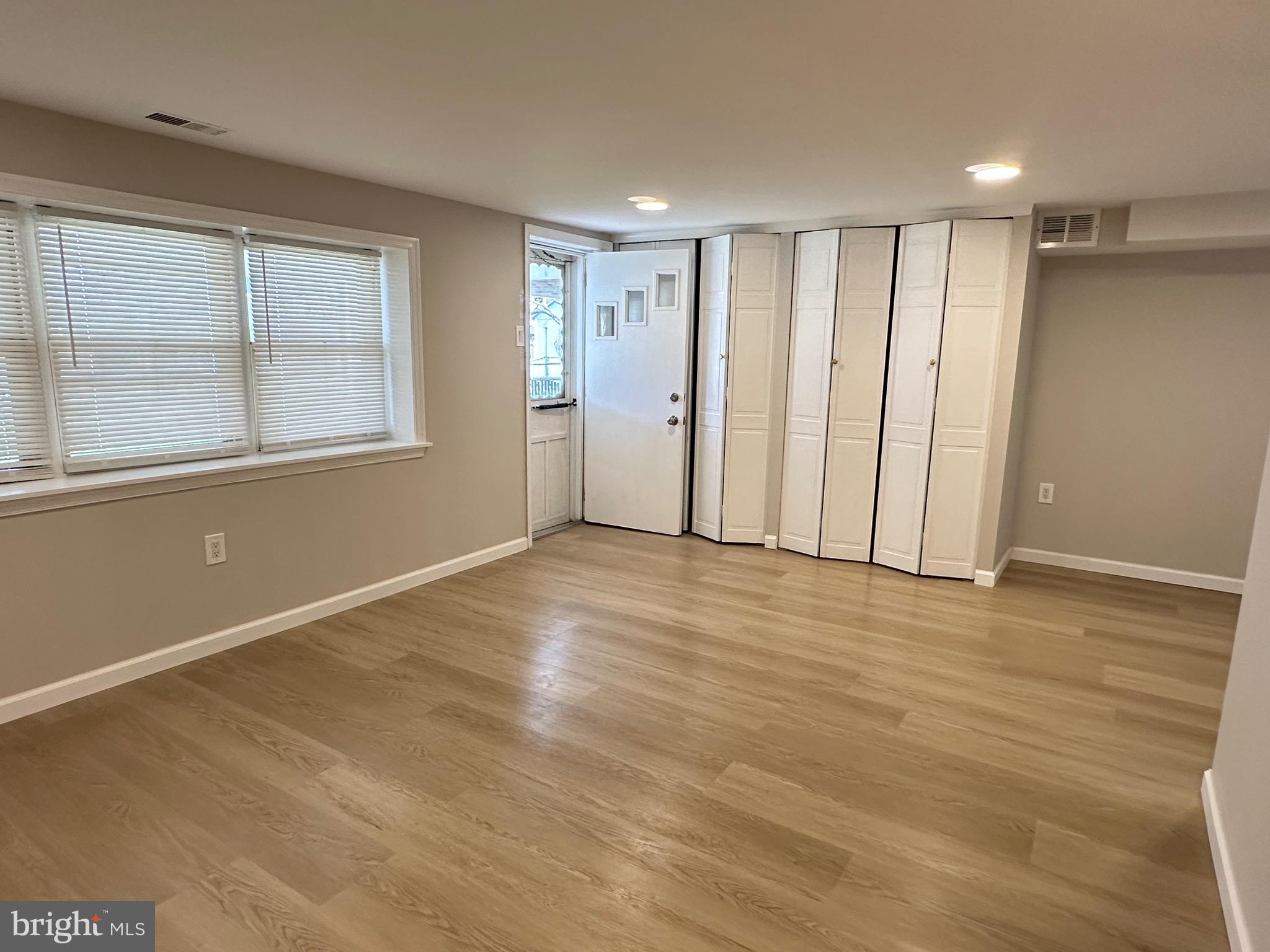 12737 Medford Road Philadelphia, PA 19154 - Photo 22 of 25 Gallery Image 22