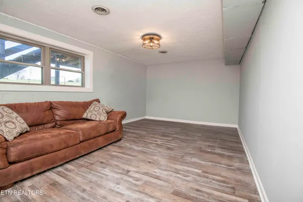 $347,500 | 2426 Highway 25W, Strawberry Plains, TN 37871