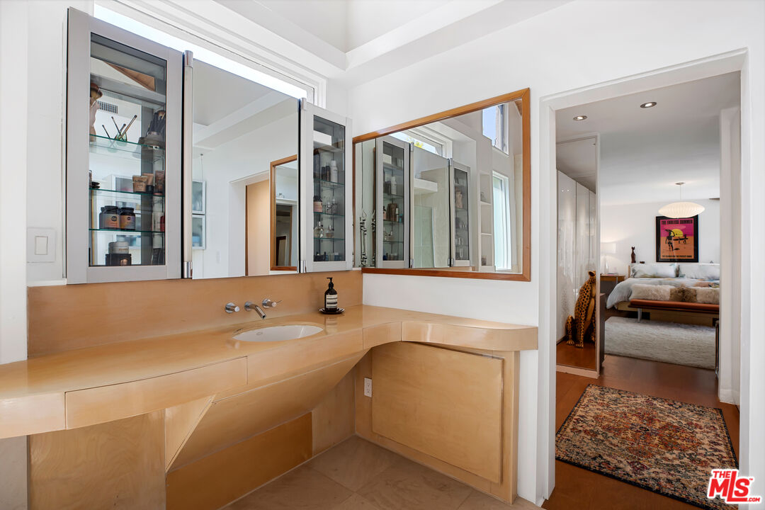 14840 Sunset Boulevard Pacific Palisades, CA 90272 - Photo 17 of 33