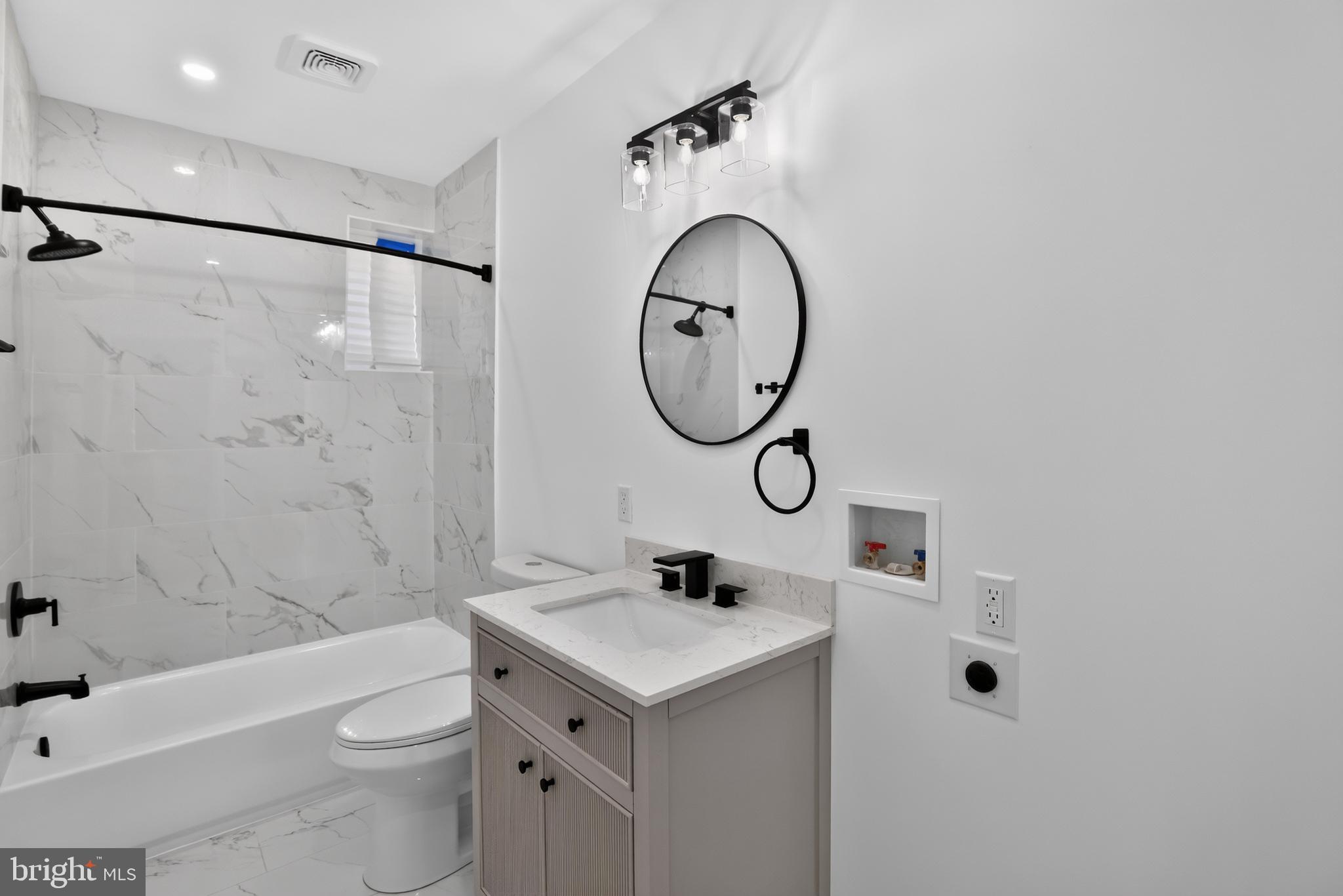 4825 Old York Road Philadelphia, PA 19141 - Photo 10 of 20 1st floor bathroom/ laundry connections