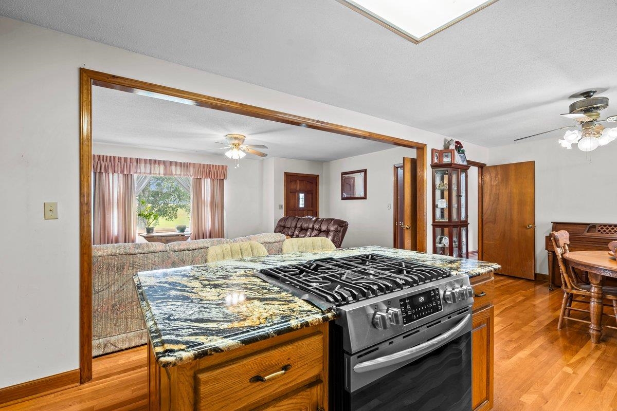 1263 Penland Road Laurens, SC 29360 - Photo 7 of 40 Gallery Image 7