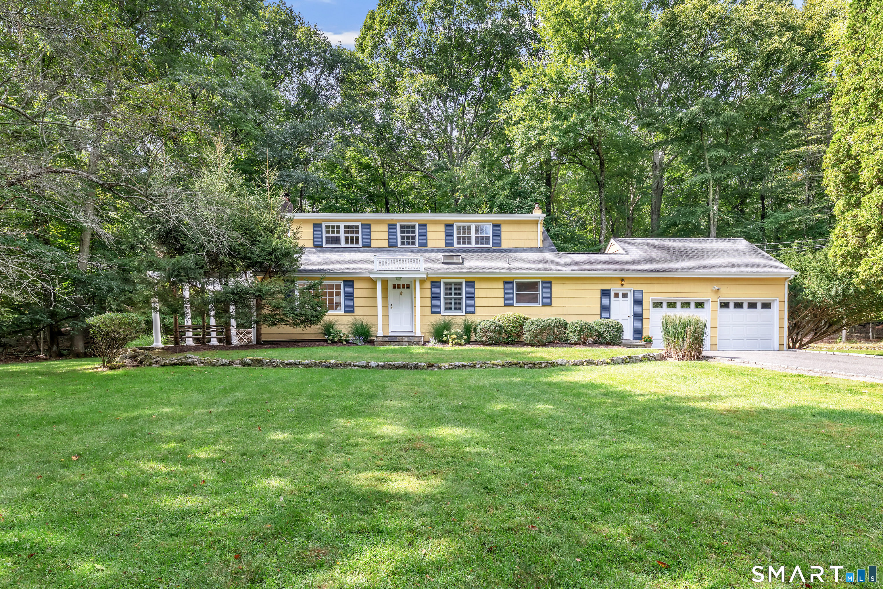 51 Stonebridge Road Wilton, CT 06897 - Photo 2 of 40 Gallery Image 2