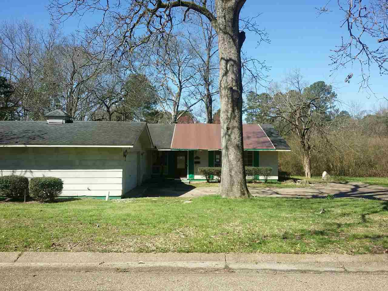 6011 Woodhaven Road Jackson, MS 39206 - Photo 1 of 12 Photo 1
