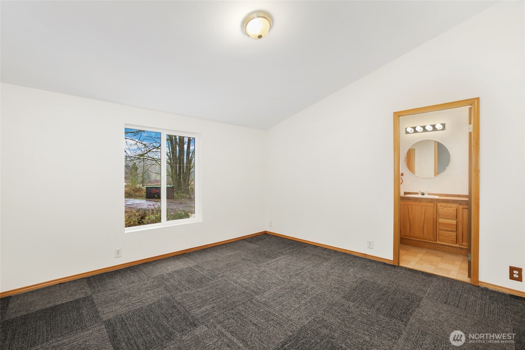 18226 Southeast 164th Street Renton, WA 98058 - Photo 14 of 36