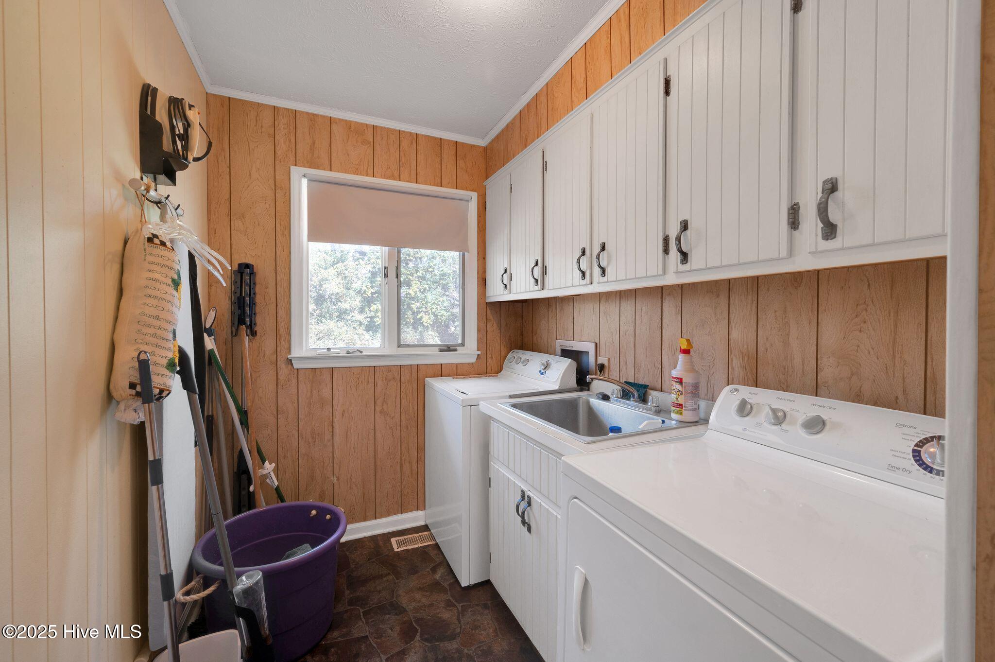 320 Pinecrest Drive Chadbourn, NC 28431 - Photo 24 of 30 320_Pinecrest_Dr_Chadbourn_NC_28431_USA-