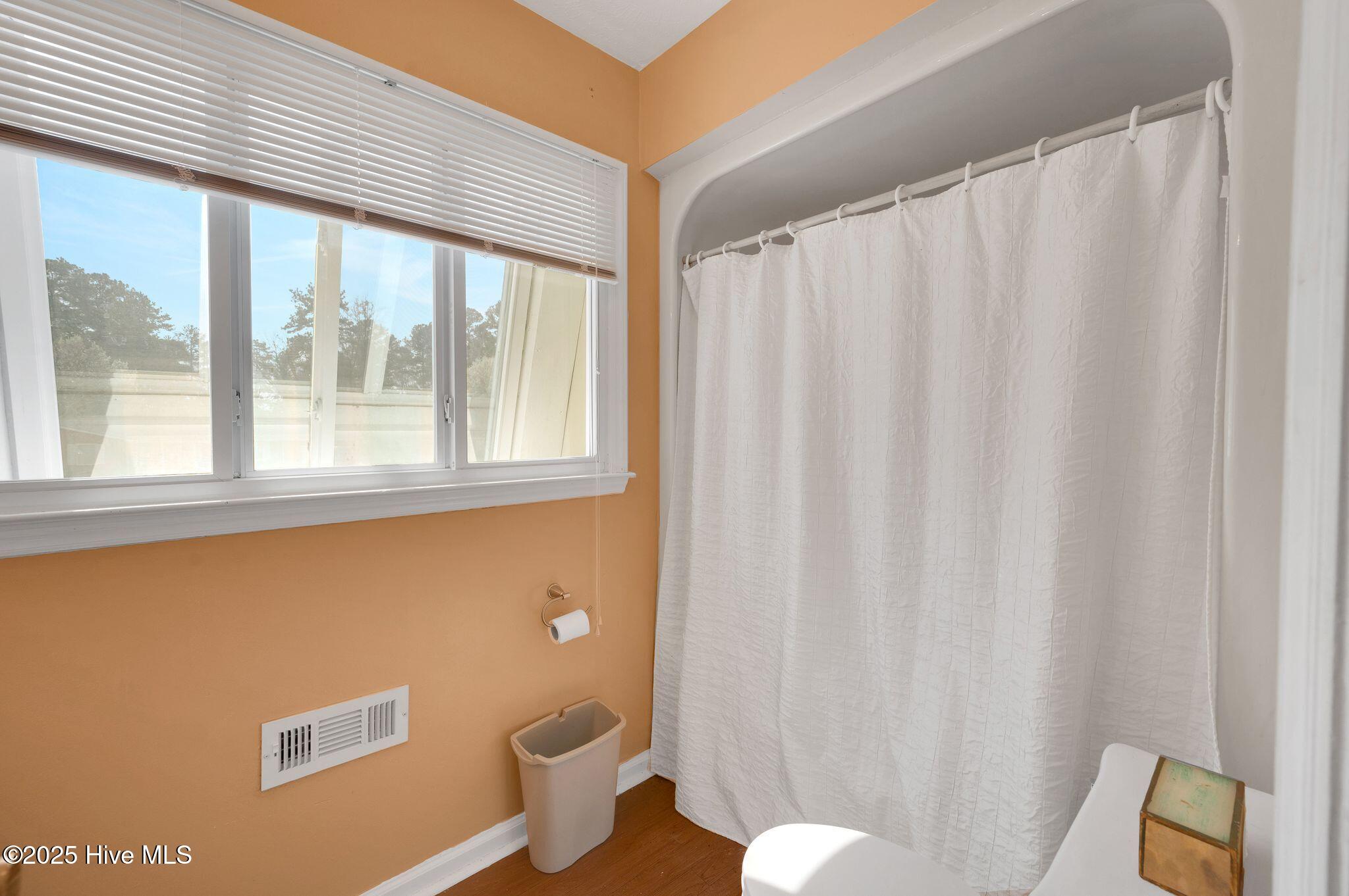 320 Pinecrest Drive Chadbourn, NC 28431 - Photo 26 of 30 320_Pinecrest_Dr_Chadbourn_NC_28431_USA-