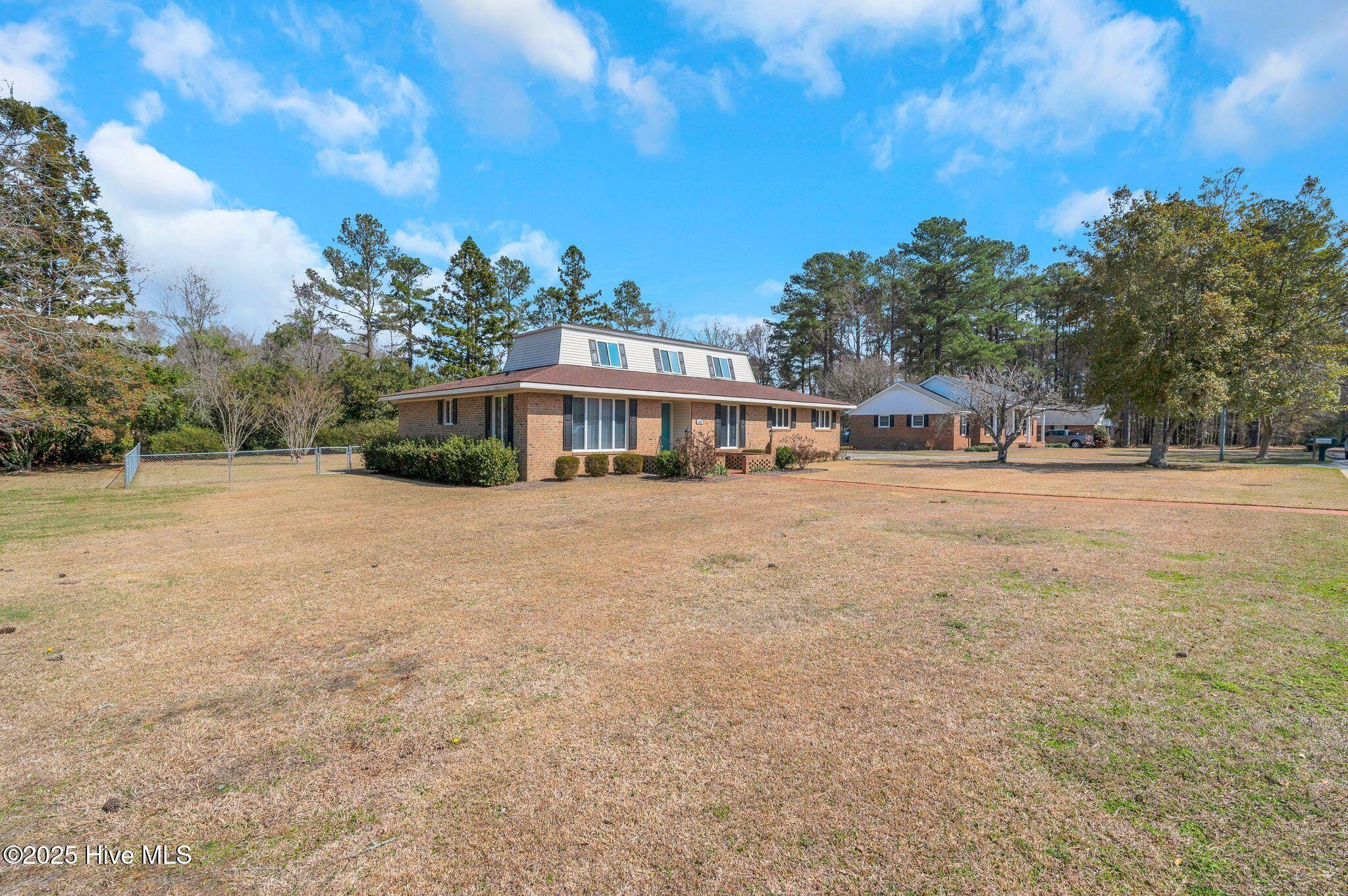 320 Pinecrest Drive Chadbourn, NC 28431 - Photo 27 of 30 320_Pinecrest_Dr_Chadbourn_NC_28431_USA-