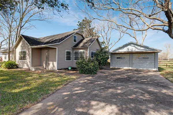 $769,000 | 8439 Fm 442, Boling, TX 77420