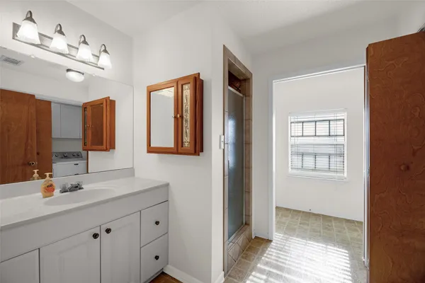 $769,000 | 8439 Fm 442, Boling, TX 77420