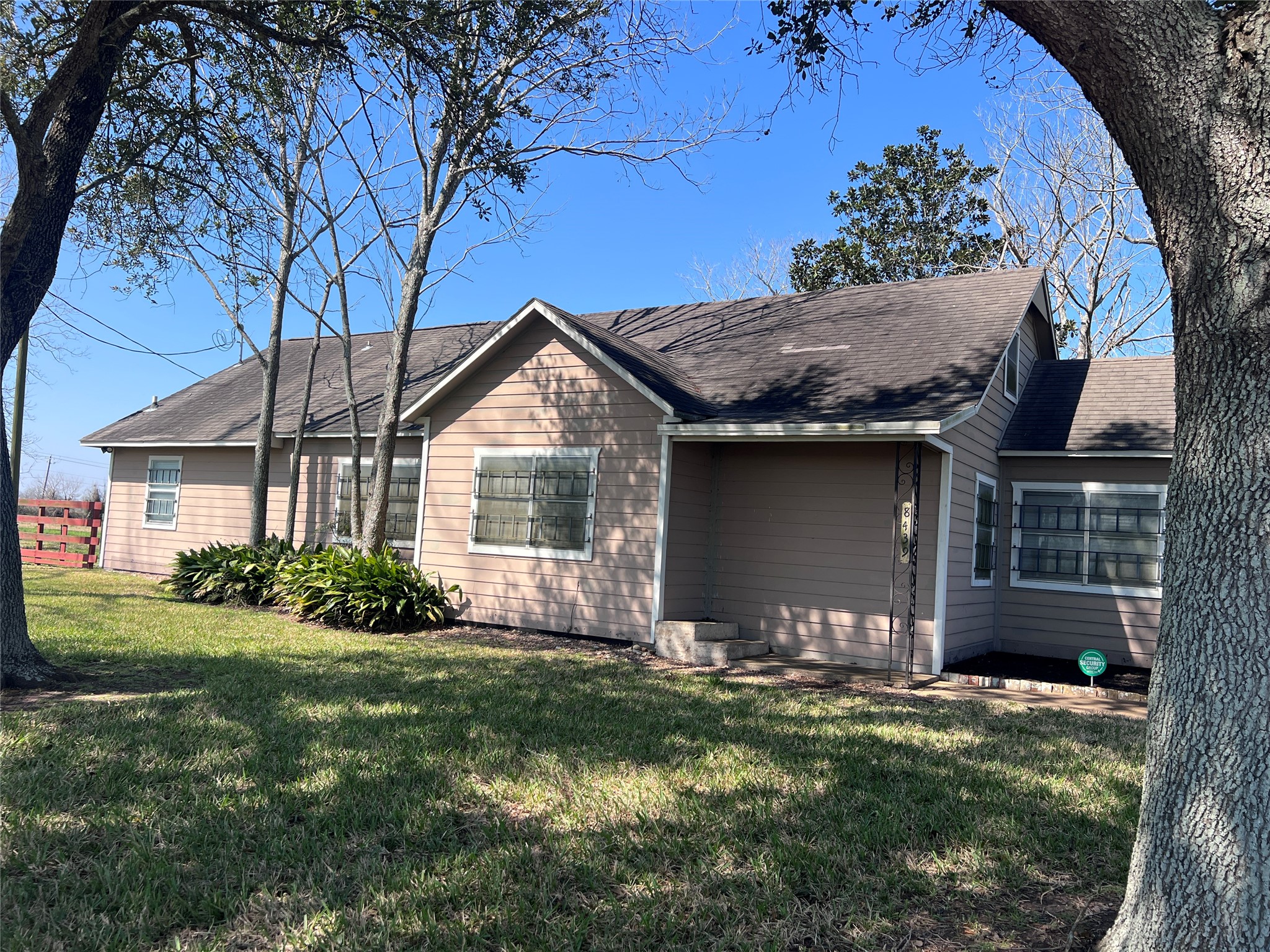 8439 Fm 442 Boling, TX 77420 - Photo 2 of 49