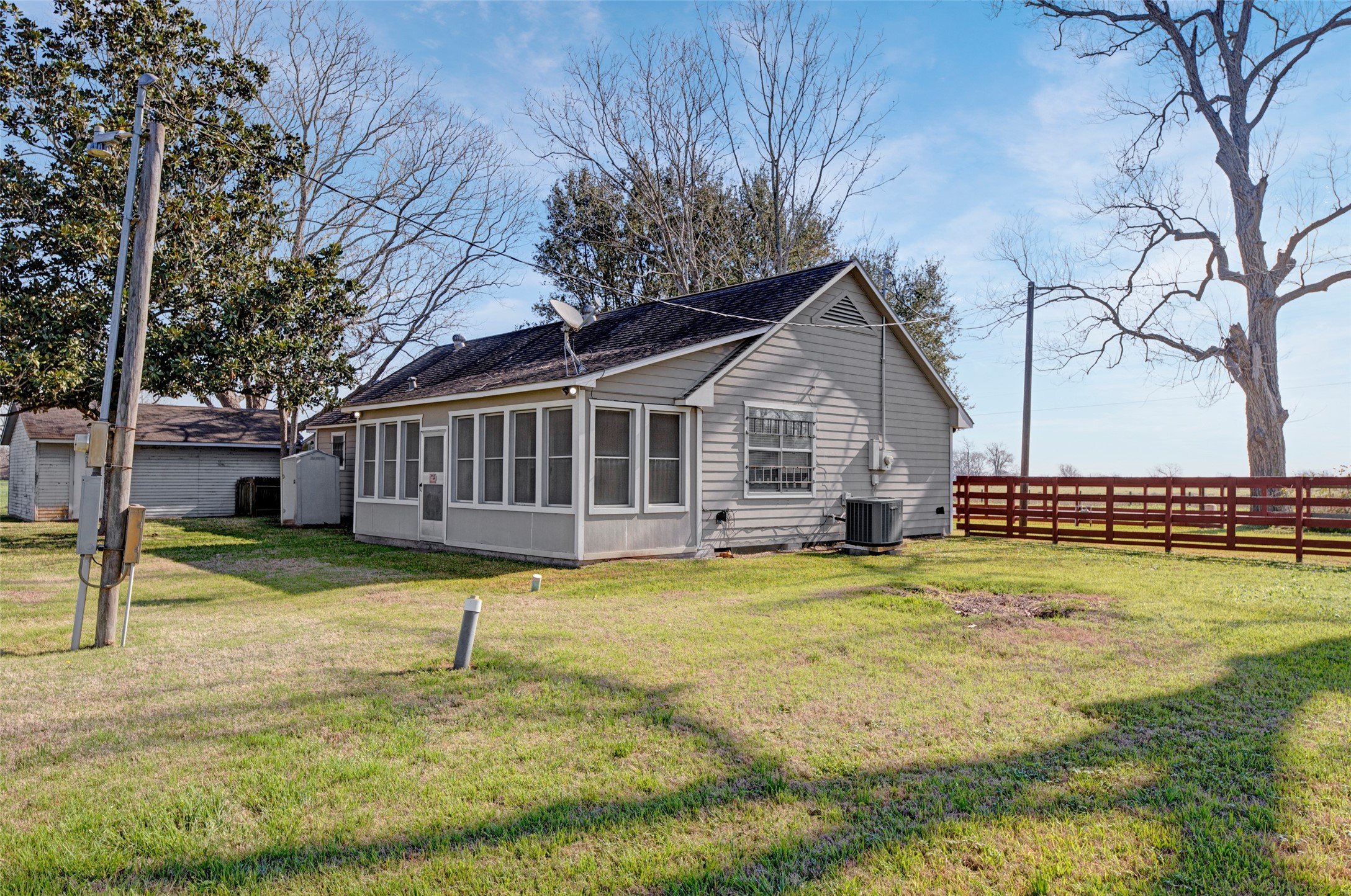 8439 Fm 442 Boling, TX 77420 - Photo 33 of 49