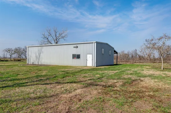$769,000 | 8439 Fm 442, Boling, TX 77420